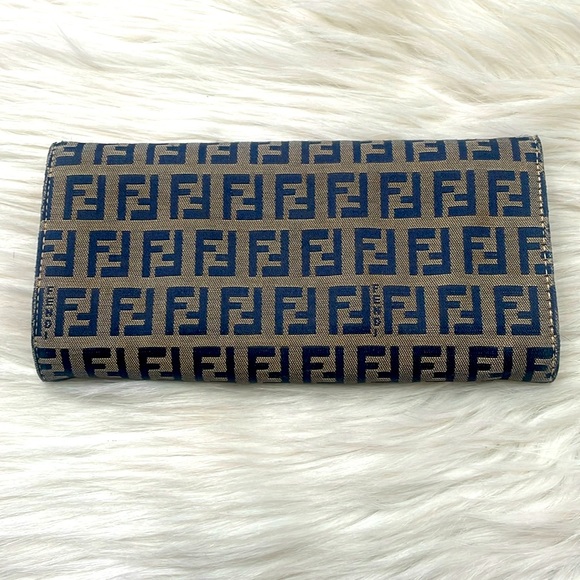 FENDI Zucchino Monogram Wallet - Picture 3 of 16